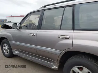 2001 Toyota Land Cruiser with VIN JTEHT05J112010131, listed as a IAAI auction lot 41719396 with 265,944 mi miles. Bid and sale history available at carsss.com. Image 14.