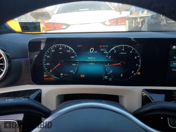 2022 Mercedes-Benz CLA 250 with VIN W1K5J4HB6NN290373, listed as a Copart auction lot 88052925 with 19,886 mi miles and Salvage title. Bid and sale history available at DreamBid. Image 9.