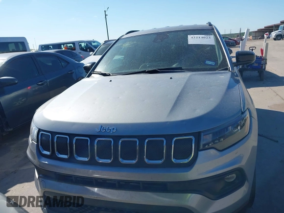 2022 Jeep Compass Latitude with VIN 3C4NJCBB8NT174914, listed as a IAAI auction lot 42214023 with 66,148 mi miles and . Bid and sale history available at DreamBid. Image 12.