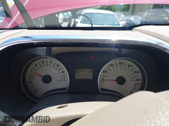 2010 Ford Explorer Eddie Bauer с VIN 1FMEU7E84AUA60838, выставлен на аукционе IAAI как лот 42561249 с пробегом 164 107 миль миль и . История ставок и продаж доступна на DreamBid. Изображение 7.
