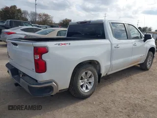 2019 Chevrolet Silverado 1500 LT with VIN 1GCUYDED4KZ153377, listed as a IAAI auction lot 41498723 with 106,582 mi miles. Bid and sale history available at carsss.com. Image 4.