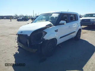 2013 Kia Soul with VIN KNDJT2A54D7567715, listed as a IAAI auction lot 41759724 with 95,922 mi miles. Bid and sale history available at carsss.com. Image 18.