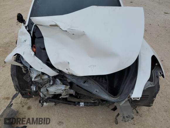 2021 Tesla Model Y Performance z VIN 5YJYGDEF0MF267326, wystawiony jako Copart lot #52319925 z przebiegiem Nie podano mil oraz Szkoda całkowita • Salvage title. Historia ofert i sprzedaży dostępna na DreamBid. Obrazek 12.