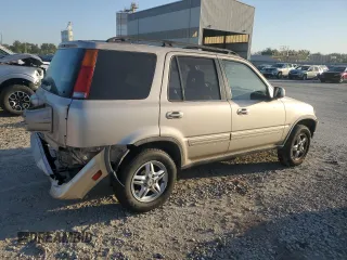 2001 Honda CR-V SE with VIN JHLRD18711S017689, listed as a Copart auction lot 73733864 with 195,922 mi miles and Salvage Title. Bid and sale history available at carsss.com. Image 3.