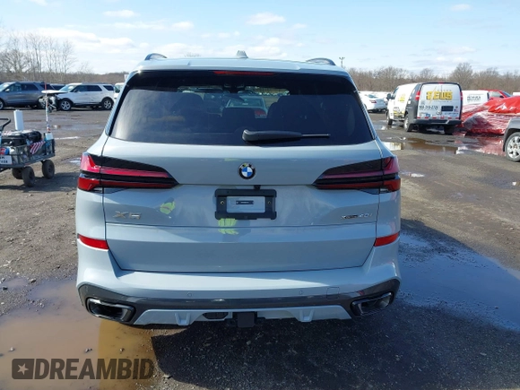 2025 BMW X5 xDrive40i with VIN 5UX23EU05S9W51046, listed as a IAAI auction lot 41732241 with 2,900 mi miles. Bid and sale history available at carsss.com. Image 16.