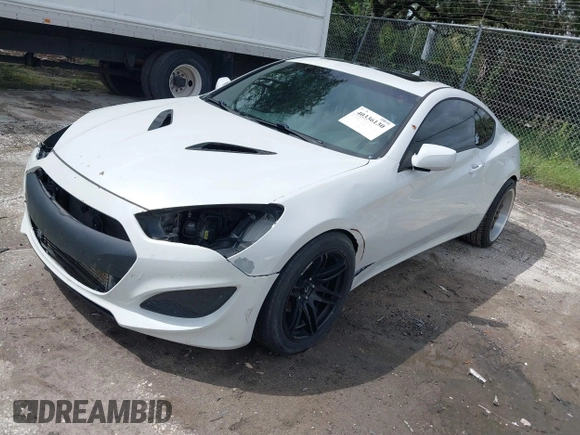 2013 Hyundai Genesis Coupe R-Spec with VIN KMHHT6KD0DU090273, listed as a IAAI auction lot 41304908 with 177,650 mi miles and . Bid and sale history available at DreamBid. Image 2.