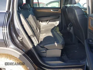2024 Volkswagen Atlas SE z VIN 1V2LR2CA5RC576809, wystawiony jako IAAI lot #41652203 z przebiegiem 11 300 mil mil oraz . Historia ofert i sprzedaży dostępna na DreamBid. Obrazek 8.