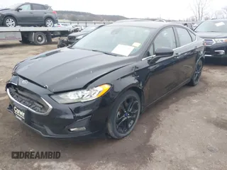 2019 Ford Fusion SE with VIN 3FA6P0HD1KR199226, listed as a IAAI auction lot 41525292 with 71,242 mi miles. Bid and sale history available at carsss.com. Image 2.