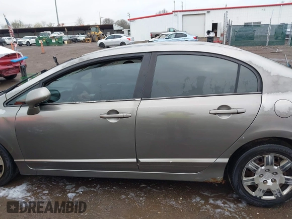 2008 Honda Civic LX with VIN 2HGFA16508H517923, listed as a IAAI auction lot 41990340 with 255,917 mi miles and . Bid and sale history available at DreamBid. Image 14.