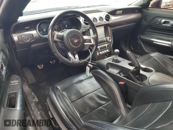 2019 Ford Mustang GT z VIN 1FA6P8CFXK5189739, wystawiony jako Copart lot #55948765 z przebiegiem 85 267 mil mil oraz Szkody całkowita. Historia ofert i sprzedaży dostępna na DreamBid. Obrazek 8.
