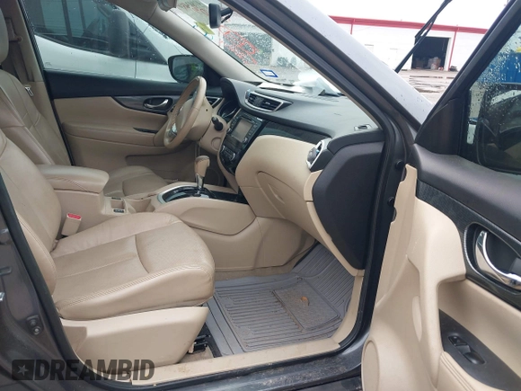 2015 Nissan Rogue SL with VIN 5N1AT2MT4FC773875, listed as a IAAI auction lot 41803439 with 206,399 mi miles. Bid and sale history available at carsss.com. Image 5.