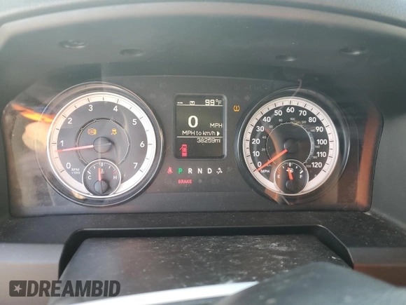 2023 Ram 1500 Tradesman z VIN 1C6RR6FG3PS520087, wystawiony jako Copart lot #73085414 z przebiegiem 38 259 mil mil oraz Szkoda całkowita • Salvage title. Historia ofert i sprzedaży dostępna na DreamBid. Obrazek 9.