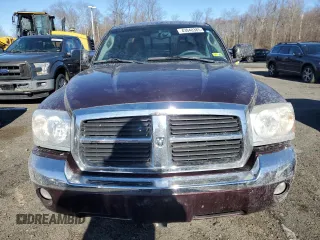2005 Dodge Dakota z VIN 1D7HW52N95S136829, wystawiony jako Copart lot #43948385 z przebiegiem 64 411 mil mil oraz Czysty tytuł • Clean title. Historia ofert i sprzedaży dostępna na DreamBid. Obrazek 5.