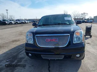 2013 GMC Yukon Denali with VIN 1GKS2EEF7DR347893, listed as a IAAI auction lot 41856088 with 126,213 mi miles. Bid and sale history available at carsss.com. Image 12.