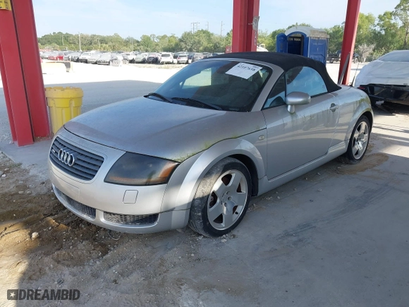 2001 Audi TT with VIN TRUUT28N811000964, listed as a IAAI auction lot 42107658 with 101,629 mi miles. Bid and sale history available at carsss.com. Image 2.