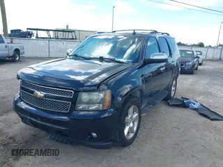 2009 Chevrolet Tahoe LTZ с VIN 1GNFK33009R236486, выставлен на аукционе IAAI как лот 40450586 с пробегом 206 277 миль миль и . История ставок и продаж доступна на DreamBid. Изображение 17.