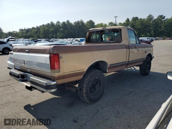 1990 Ford F-250 z VIN 2FTHF26H4LCA00395, wystawiony jako Copart lot #60321695 z przebiegiem 50 927 mil mil oraz Szkoda całkowita • Salvage title. Historia ofert i sprzedaży dostępna na DreamBid. Obrazek 3.
