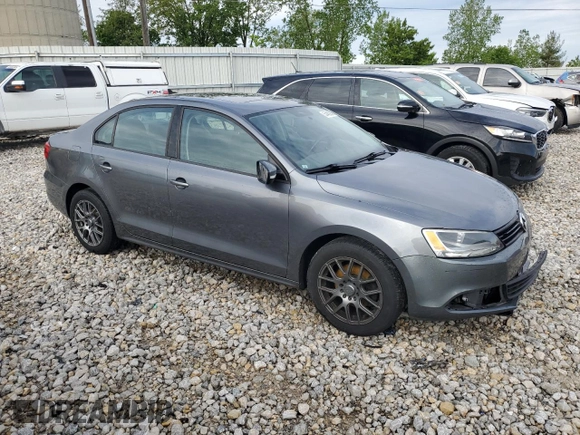 2012 Volkswagen Jetta SE with VIN 3VWDX7AJ8CM378434, listed as a Copart auction lot 57459245 with 139,245 mi miles and Clean title. Bid and sale history available at DreamBid. Image 4.