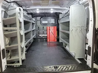 2019 Ford Transit с VIN 1FTYR1YG4KKA38015, выставлен на аукционе IAAI как лот 42723323 с пробегом 117 119 миль миль и . История ставок и продаж доступна на DreamBid. Изображение 8.