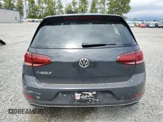 2019 Volkswagen Golf SEL Premium z VIN WVWPR7AU0KW913047, wystawiony jako Copart lot #57083805 z przebiegiem Nie podano mil oraz Szkoda całkowita • Salvage title. Historia ofert i sprzedaży dostępna na DreamBid. Obrazek 6.