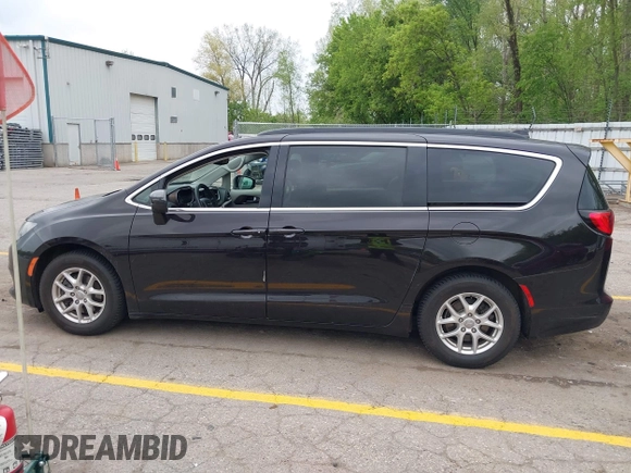 2017 Chrysler Pacifica Touring with VIN 2C4RC1DG9HR620973, listed as a IAAI auction lot 42250448 with 108,863 mi miles and . Bid and sale history available at DreamBid. Image 14.