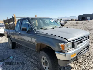 1992 Toyota Pickup DLX z VIN JT4VN13D5N5098643, wystawiony jako Copart lot #68855044 z przebiegiem 211 275 mil mil oraz Szkoda całkowita • Salvage title. Historia ofert i sprzedaży dostępna na DreamBid. Obrazek 4.