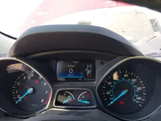 2015 Ford Escape SE with VIN 1FMCU0GXXFUA57386, listed as a IAAI auction lot 42043058 with 107,635 mi miles. Bid and sale history available at carsss.com. Image 7.