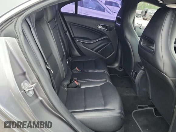 2019 Mercedes-Benz CLA 250 с VIN WDDSJ4EB2KN753631, выставлен на аукционе Copart как лот 60268345 с пробегом 57 692 миль миль и Списание • Salvage title. История ставок и продаж доступна на DreamBid. Изображение 10.