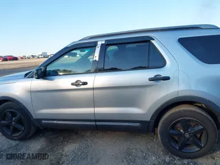 2017 Ford Explorer XLT with VIN 1FM5K8DH3HGB03300, listed as a IAAI auction lot 40978498 with 94,665 mi miles. Bid and sale history available at carsss.com. Image 15.
