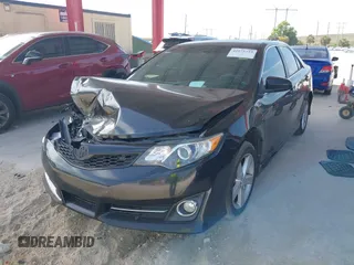 2013 Toyota Camry L with VIN 4T1BF1FK3DU257587, listed as a IAAI auction lot 41975733 with 187,011 mi miles. Bid and sale history available at carsss.com. Image 17.