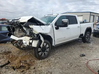 2024 GMC Sierra 2500HD Denali z VIN 1GT49REY6RF113892, wystawiony jako Copart lot #80520484 z przebiegiem 38 852 mil mil oraz Szkoda całkowita • Salvage title. Historia ofert i sprzedaży dostępna na DreamBid. Obrazek 1.
