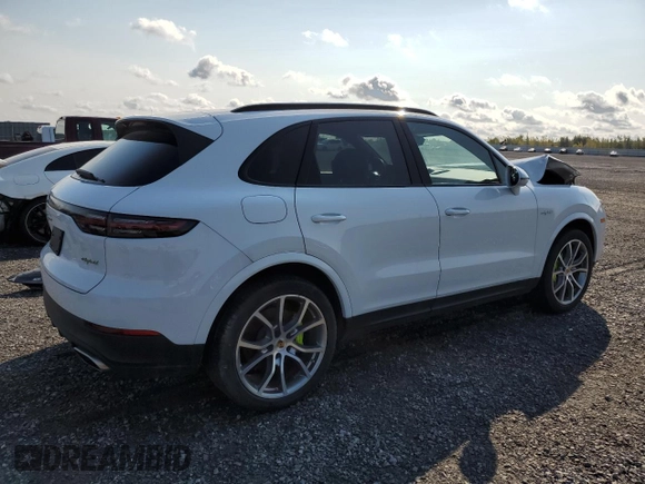 2019 Porsche Cayenne E-Hybrid with VIN WP1AE2AYXKDA52123, listed as a Copart auction lot 72756264 with 19,804 mi miles and Salvage title. Bid and sale history available at DreamBid. Image 3.