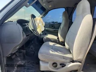 2003 Ford F-150 XL z VIN 2FTRX18WX3CA73133, wystawiony jako Copart lot #58734795 z przebiegiem 197 519 mil mil oraz Szkoda całkowita • Salvage title. Historia ofert i sprzedaży dostępna na DreamBid. Obrazek 7.