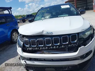 2024 Jeep Compass Limited z VIN 3C4NJDCN6RT610177, wystawiony jako IAAI lot #42498623 z przebiegiem 36 259 mil mil oraz . Historia ofert i sprzedaży dostępna na DreamBid. Obrazek 12.