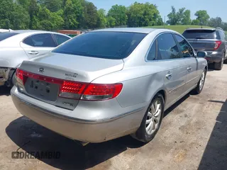2006 Hyundai Azera SE with VIN KMHFC46F26A047498, listed as a IAAI auction lot 42093355 with 175,168 mi miles and . Bid and sale history available at DreamBid. Image 4.