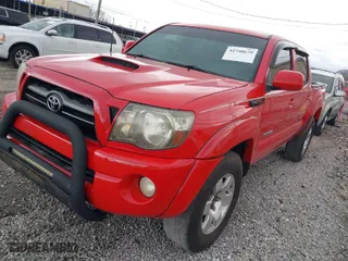 2007 Toyota Tacoma with VIN 5TELU42N87Z407480, listed as a IAAI auction lot 41740679 with 191,995 mi miles. Bid and sale history available at carsss.com. Image 2.