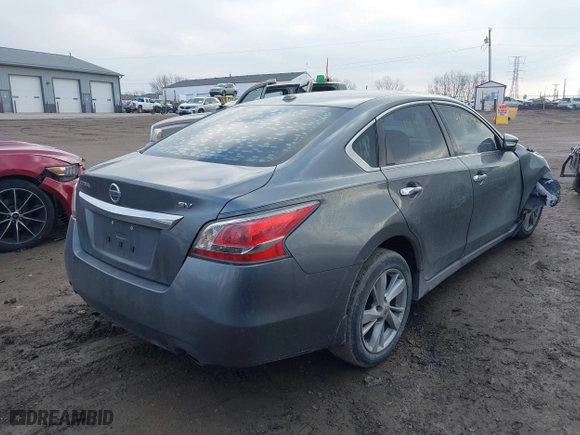 2015 Nissan Altima 2.5 S with VIN 1N4AL3AP4FC184462, listed as a IAAI auction lot 41185080 with 127,660 mi miles. Bid and sale history available at carsss.com. Image 4.