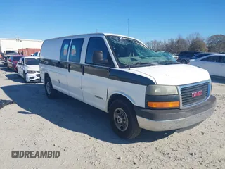 2004 GMC Savana Cargo Van Y3H Paratransit with VIN 1GTHG39U741126300, listed as a IAAI auction lot 41363236 with 247,746 mi miles. Bid and sale history available at carsss.com. Image 1.