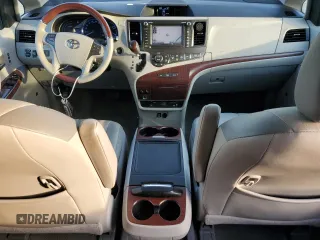 2013 Toyota Sienna XLE with VIN 5TDDK3DC1DS063001, listed as a Copart auction lot 46463765 with 201,869 mi miles and Salvage Title. Bid and sale history available at DreamBid. Image 8.