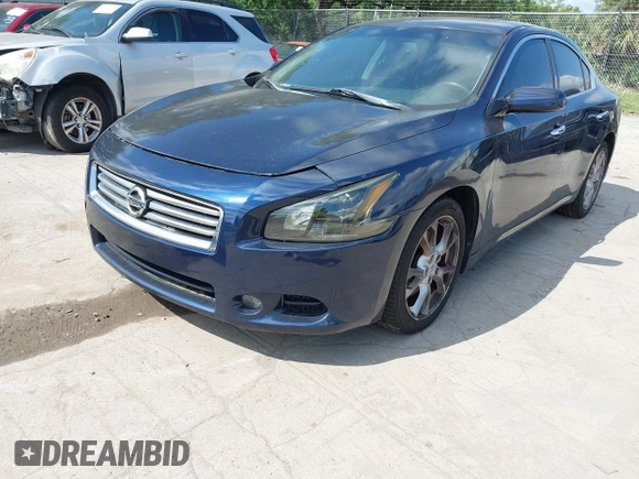 2014 Nissan Maxima SV z VIN 1N4AA5AP3EC480086, wystawiony jako IAAI lot #42040820 z przebiegiem 156 947 mil mil oraz . Historia ofert i sprzedaży dostępna na DreamBid. Obrazek 2.