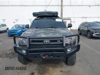 2004 Toyota 4Runner SR5 with VIN JTEBT14R648014227, listed as a IAAI auction lot 41582930 with 217,348 mi miles and . Bid and sale history available at DreamBid. Image 13.