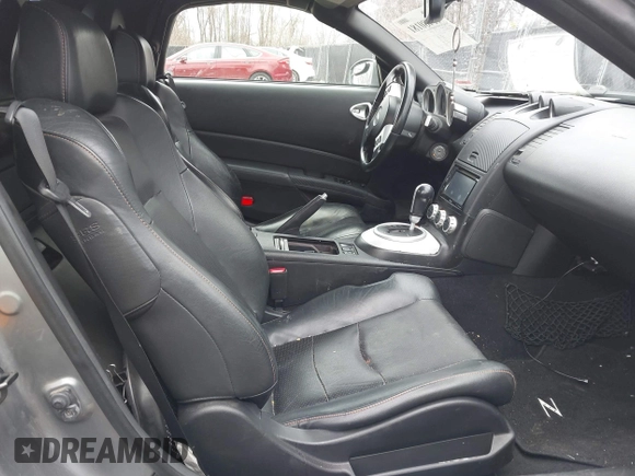 2006 Nissan 350Z Touring with VIN JN1AZ36A26M457957, listed as a IAAI auction lot 41480181 with 103,606 mi miles. Bid and sale history available at carsss.com. Image 5.
