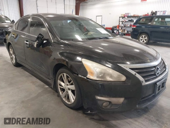 2014 Nissan Altima 2.5 S with VIN 1N4AL3AP0EN239511, listed as a IAAI auction lot 42032141 with 290,618 mi miles. Bid and sale history available at carsss.com. Image 1.