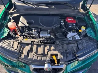 2024 Alfa Romeo Tonale Ti z VIN ZASPATCW7R3049029, wystawiony jako Copart lot #84256584 z przebiegiem 4602 mil mil oraz Szkody całkowita. Historia ofert i sprzedaży dostępna na DreamBid. Obrazek 9.
