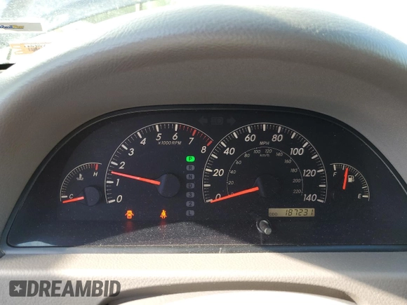 2005 Toyota Camry STD z VIN 4T1BE32K15U062271, wystawiony jako Copart lot #55957155 z przebiegiem 187 231 mil mil oraz Szkoda całkowita • Salvage title. Historia ofert i sprzedaży dostępna na DreamBid. Obrazek 9.