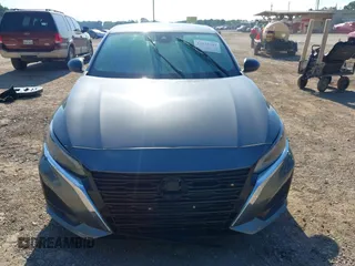 2024 Nissan Altima SV with VIN 1N4BL4DV4RN317704, listed as a IAAI auction lot 42573325 with Not provided miles and . Bid and sale history available at DreamBid. Image 6.