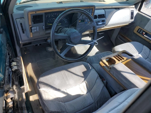 1993 Chevrolet C/K 1500 with VIN 1GBDC14K5PZ181827, listed as a Copart auction lot 47306315 with 192,681 mi miles and Salvage Title. Bid and sale history available at carsss.com. Image 8.