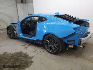 2022 Chevrolet Camaro ZL1 with VIN 1G1FK1R62N0123817, listed as a Copart auction lot 63757114 with 16,720 mi miles and Salvage Title. Bid and sale history available at carsss.com. Image 2.