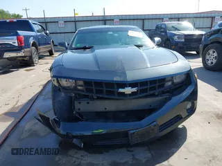 2013 Chevrolet Camaro LT with VIN 2G1FB1E36D9149692, listed as a IAAI auction lot 42010033 with 152,261 mi miles and . Bid and sale history available at DreamBid. Image 6.