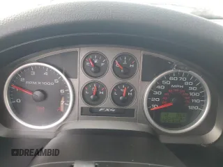 2006 Ford F-150 XLT z VIN 1FTPX04526KB05118, wystawiony jako Copart lot #41394315 z przebiegiem 122 502 mil mil oraz Czysty tytuł • Clean title. Historia ofert i sprzedaży dostępna na DreamBid. Obrazek 9.